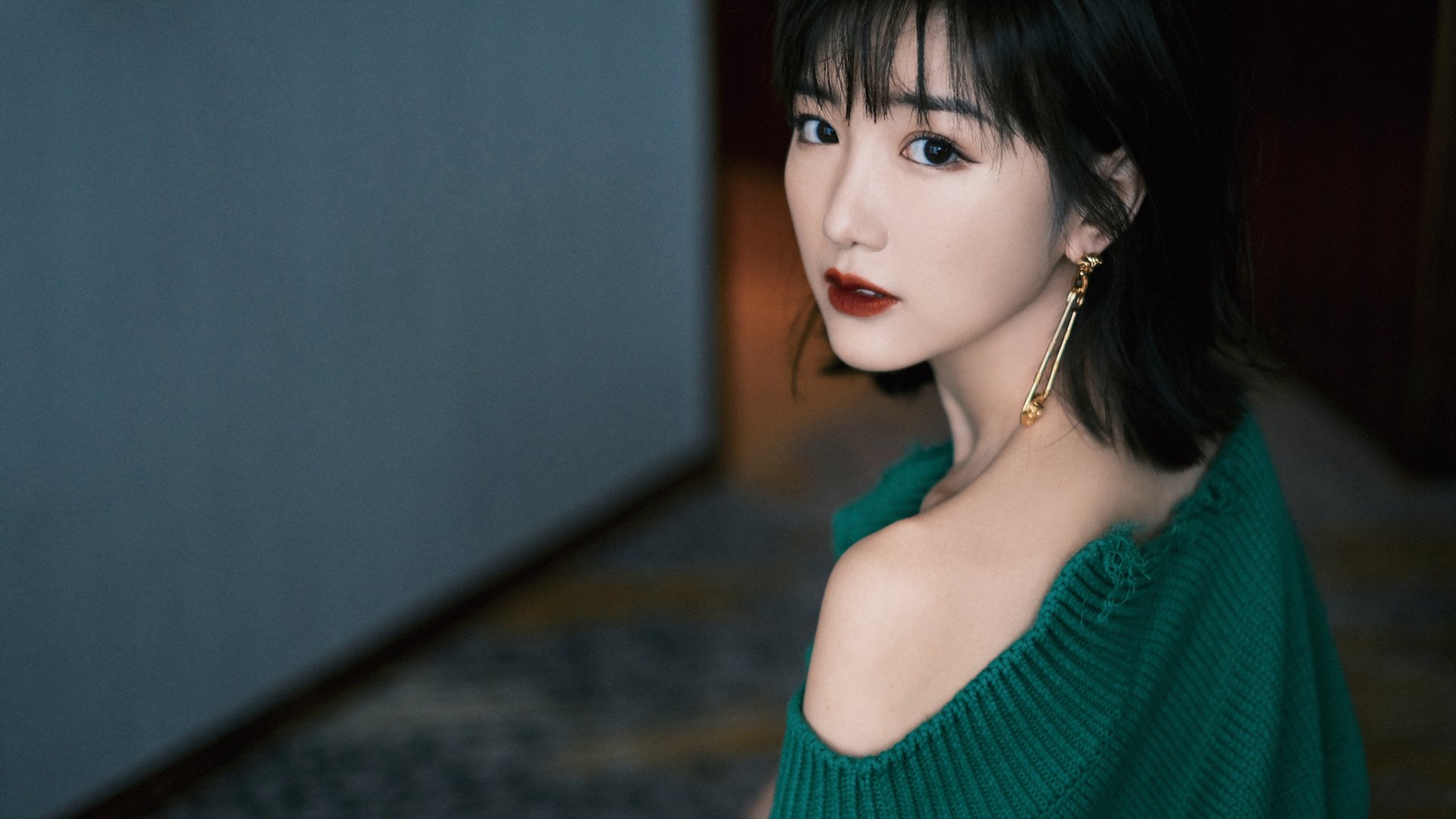 社会影响：足球赛事对城市发展的推动作用，足球反映社会