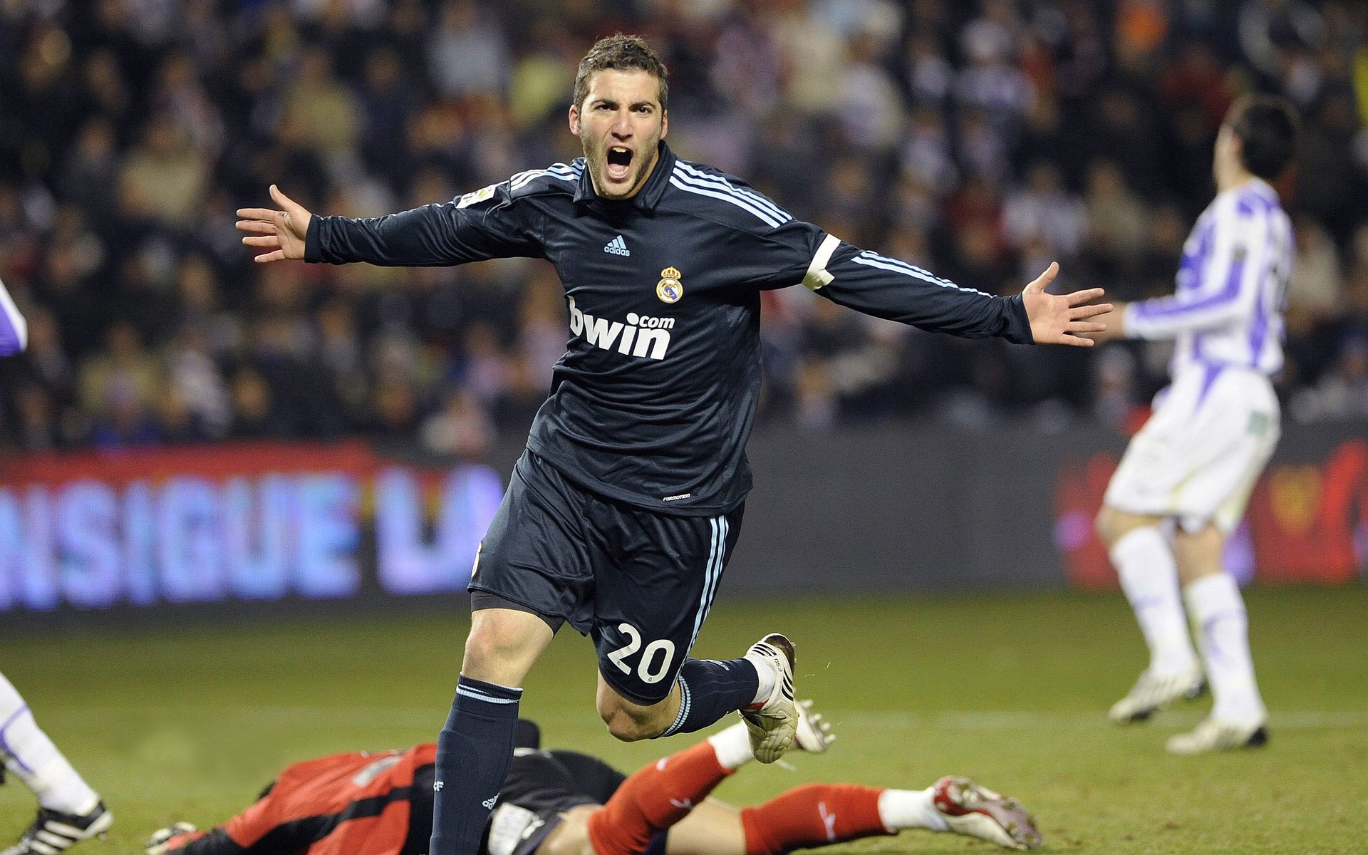 奥预赛中国青年队战败 球迷希望及时调整，中国青年奥运会