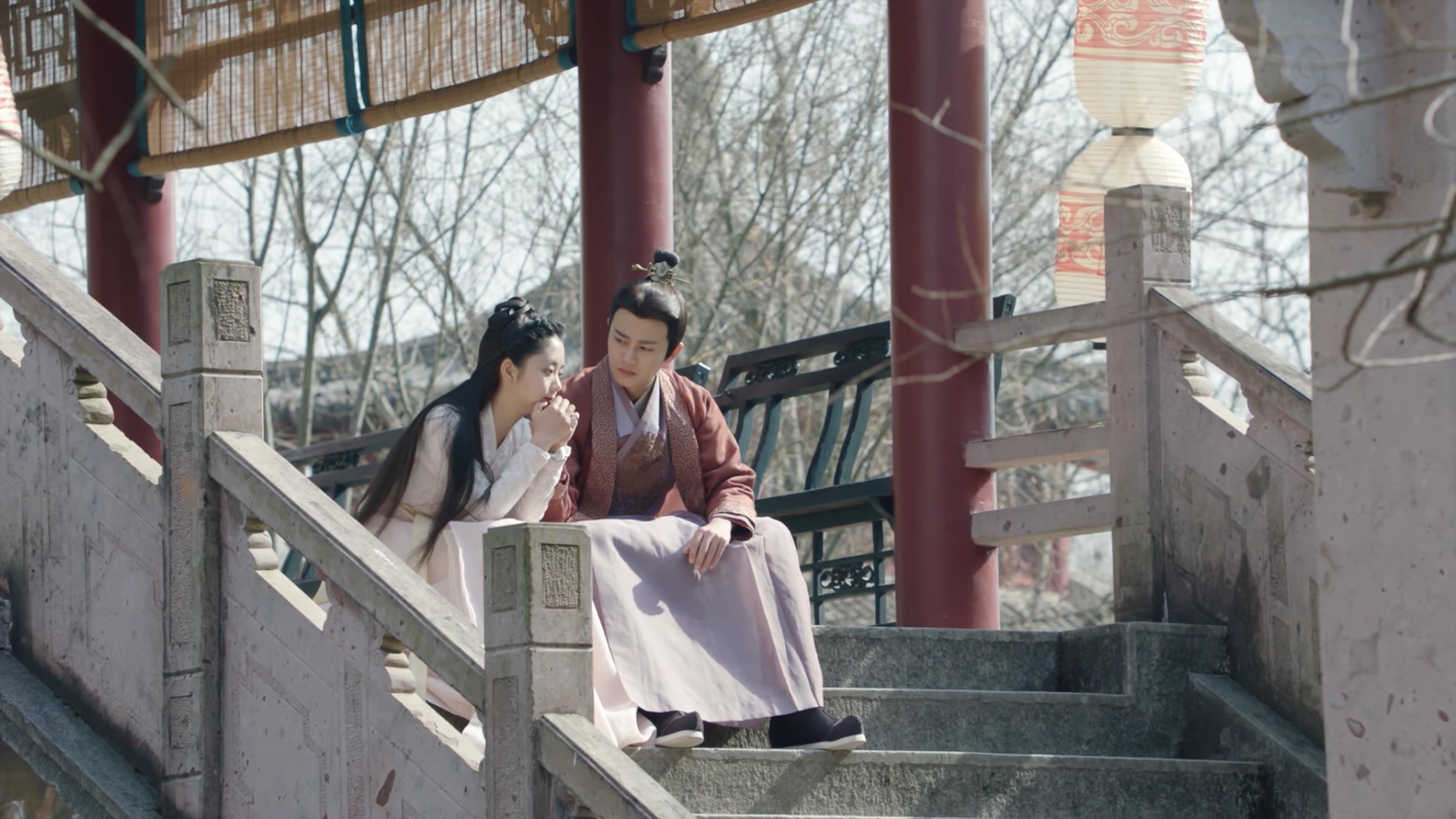 接力女团配合默契 场边掌声雷动，接力赛女子4×200视频